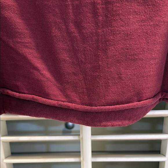 Cambridge University Maroon T-Shirt - Picture 5 of 5